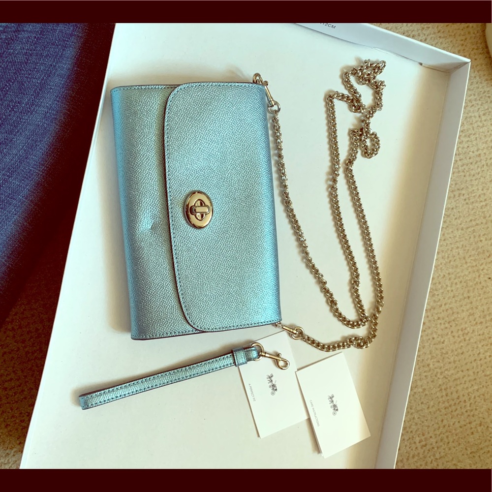 NEW Coach wallet on chain